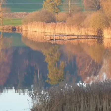 Gastehaus Am Muttelsee 여관