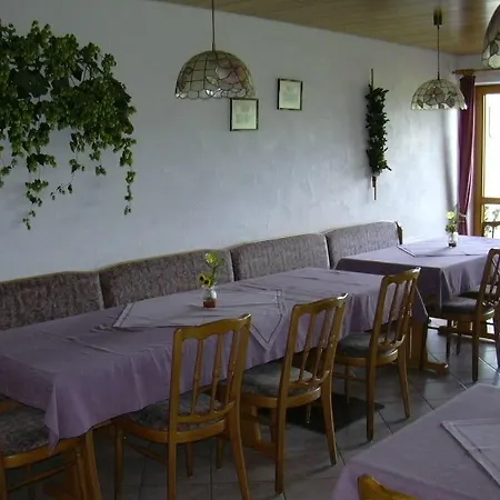 Gastehaus Am Muttelsee 여관