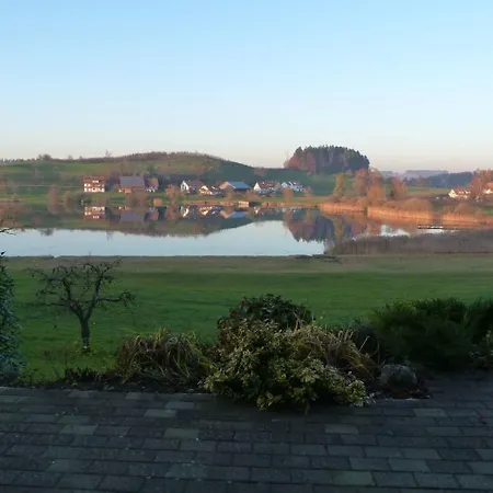 Gastehaus Am Muttelsee 여관 *